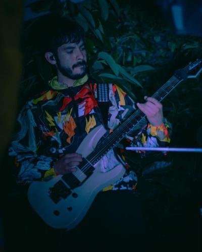 Guitarrista de Los Prana 